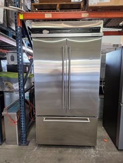 KitchenAid 
42 Inch Built-In French Door Bottom Mount Refrigerator with 24.2 cu. ft. Total Capacity, Signature Platinum Interior, Automatic Ice Maker,