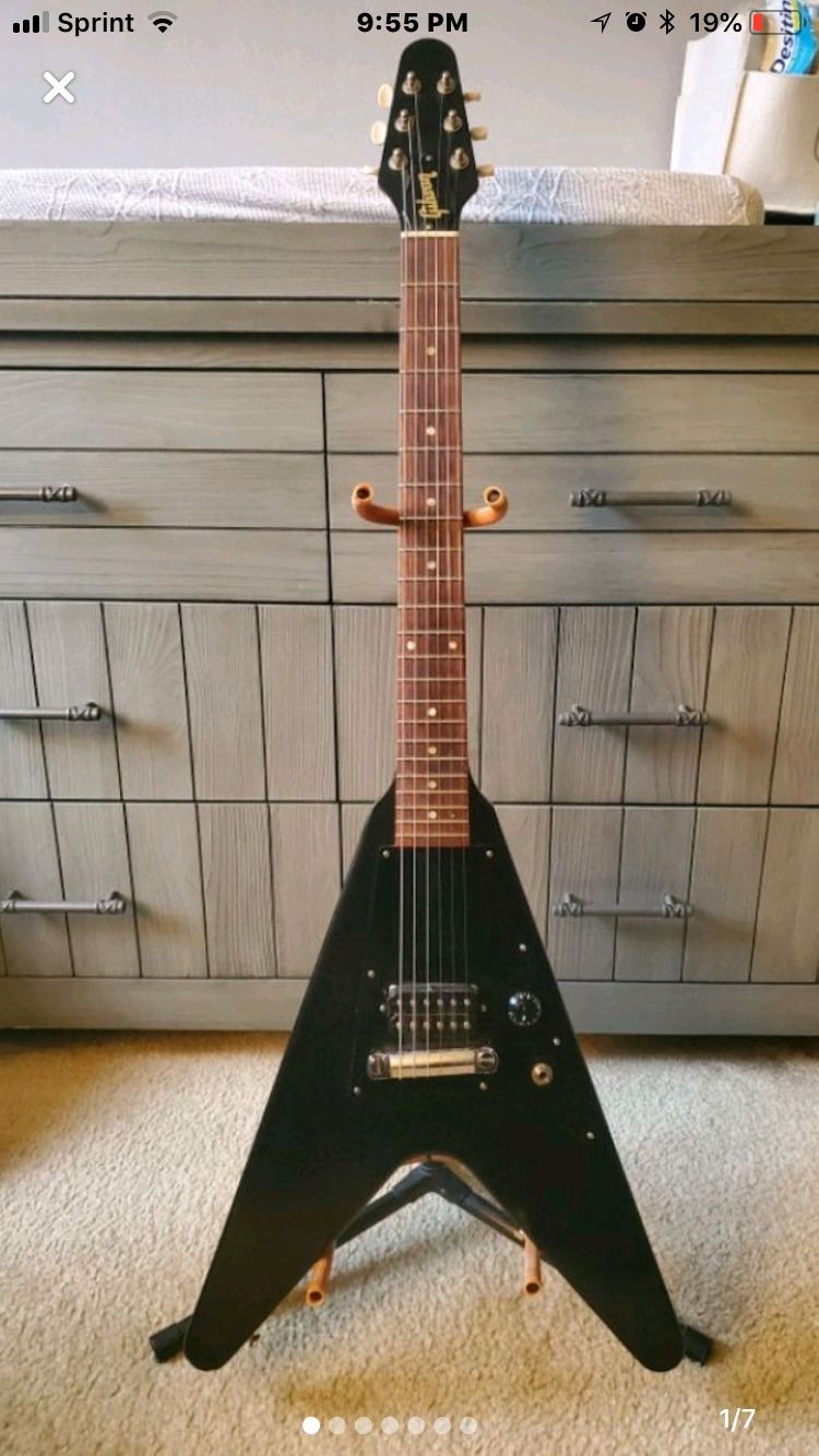 Gibson Melody Maker Flying V 