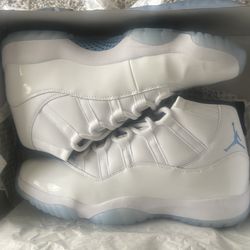 Legend Blue 11s size 10.5