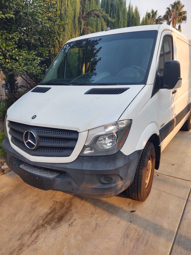 2015 Mercedes-Benz Sprinter Cargo