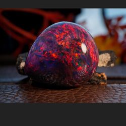 Black Opal 60 Carats(12 Grams) From;Alice Australia  Beautiful Gem For A Pendant $2000