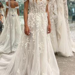David’s Bridal Floral Wedding Dress 