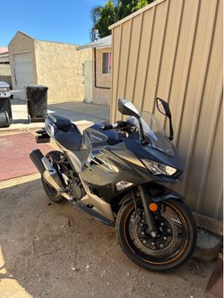 2023 Ninja 400
