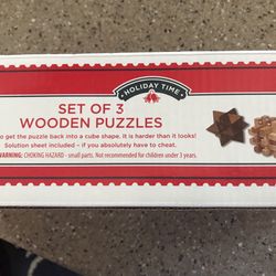 New Holiday Box Of Wooden Puzzles