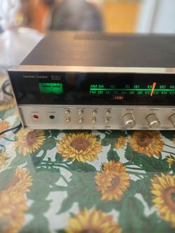 Vintage Harman Kardon 630 Twin Powered receiver