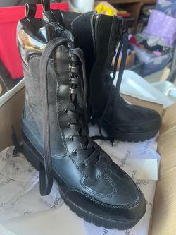 Women’s Boots size 8