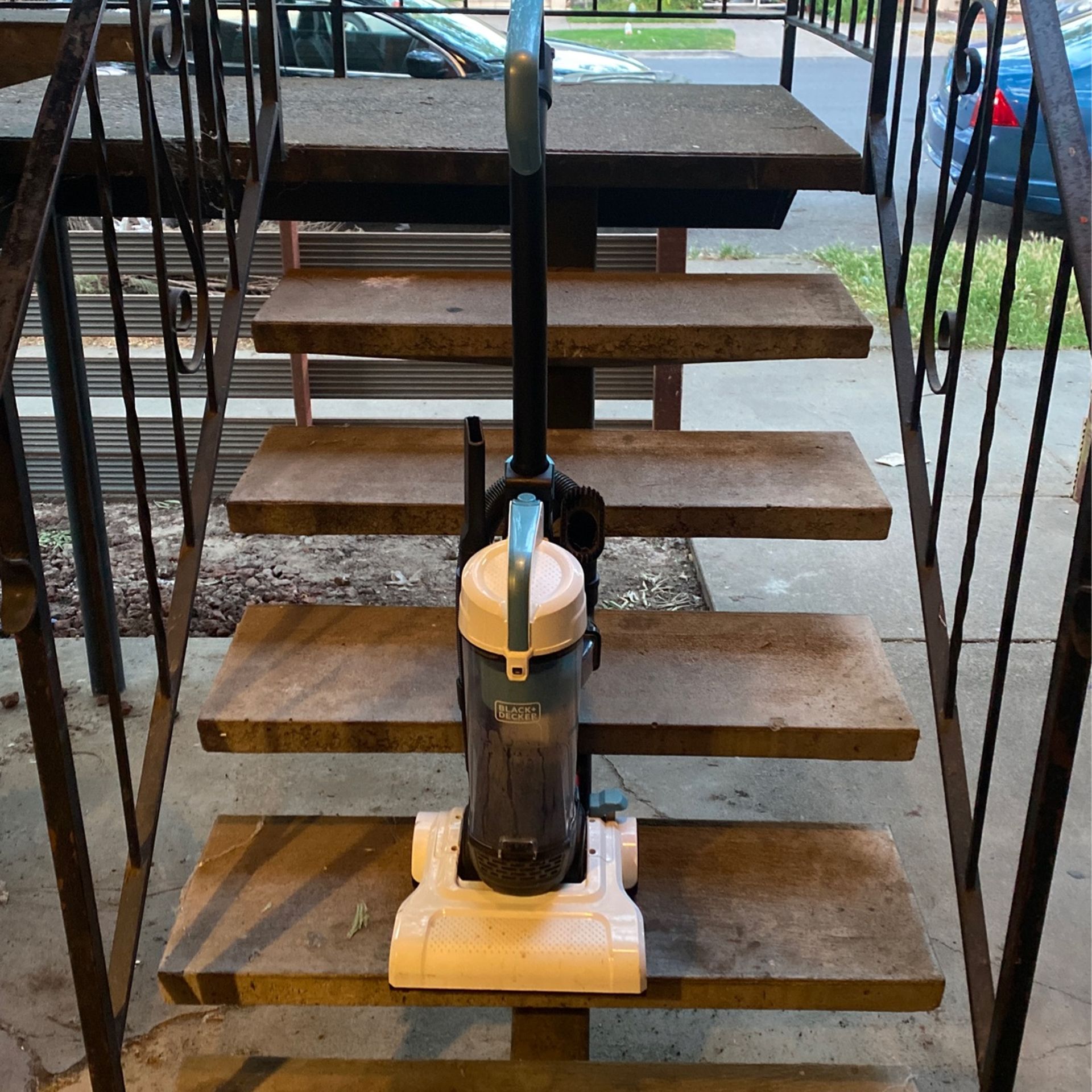 Black Decker Plus Vaccum