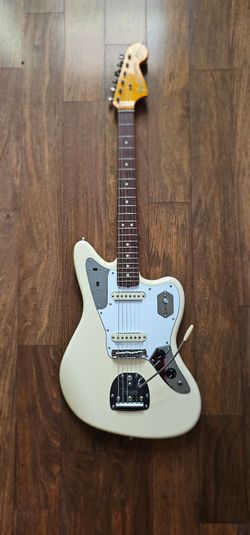 ((((((( FENDER JOHNNY MARR SIGNATURE JAGUAR))))))