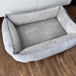 TOBY and ACE Dog Bed - Medium Buddy Bed