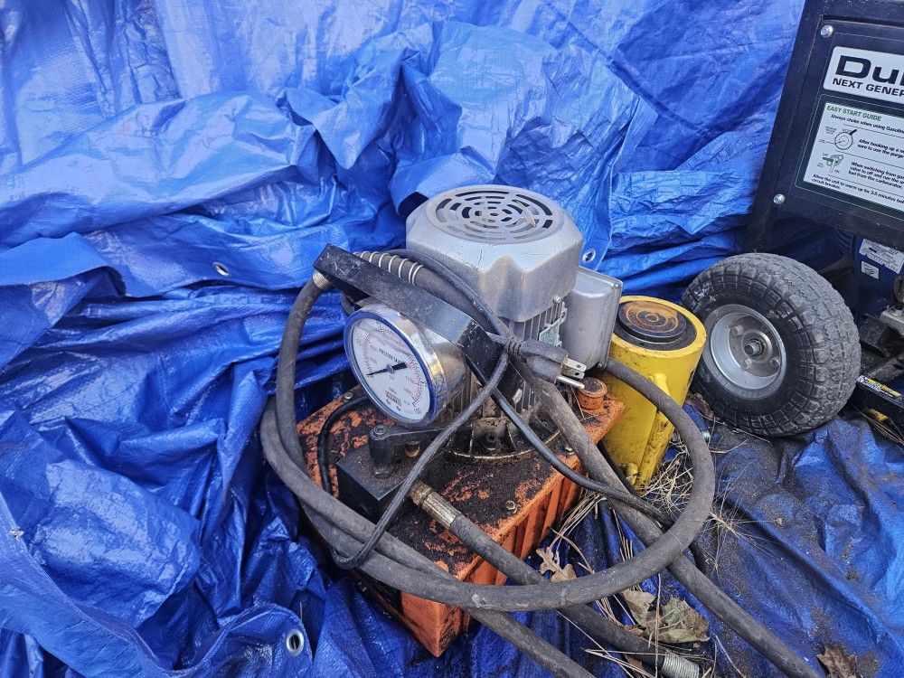 Hydraulic Pump And Cylinder