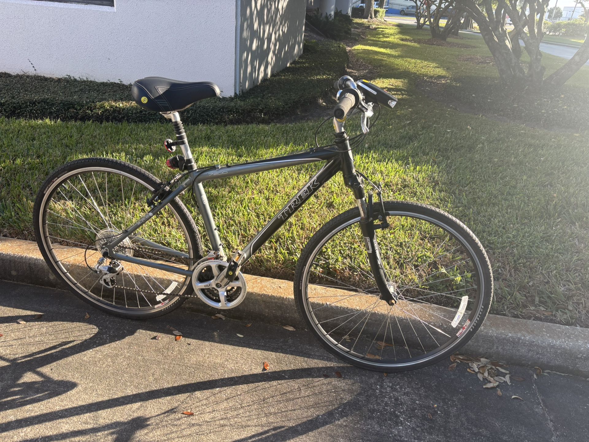 trek fx2 hybrid bicycle FX 2 Midstep Gen 4