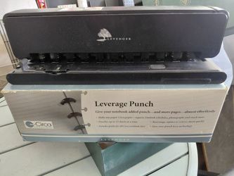 Circa Levenger Leverage Discbound Notebook Punch
