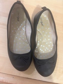 Girls flats