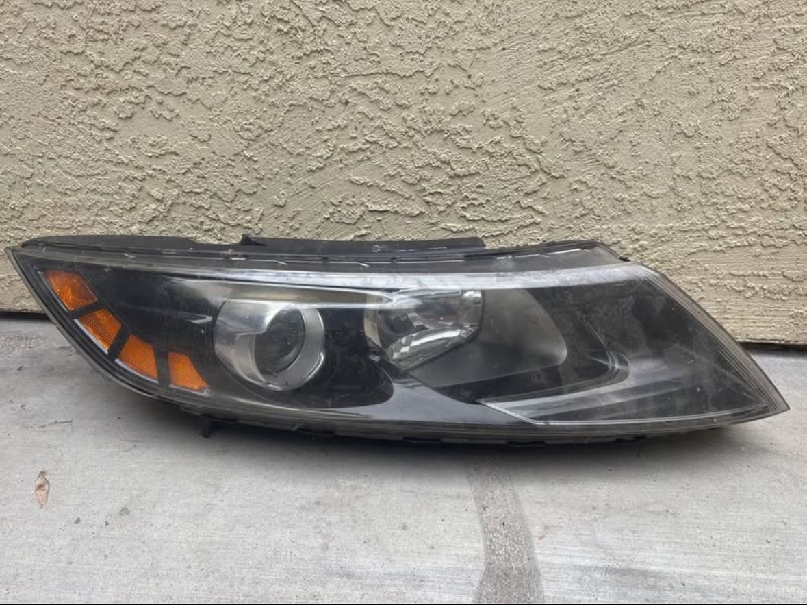 Headlight Assembly-NSF Certified TYC 20-12553-90-1 fits 11-13 Kia Optimam