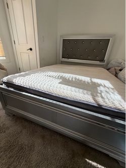 Full Size Bed