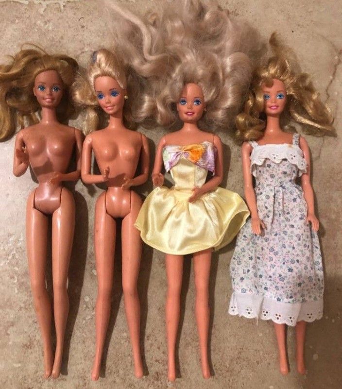 Lot Of 4 Vintage 1966 Barbie Dolls , 3 Are From Malaysia And 1 From Taiwan