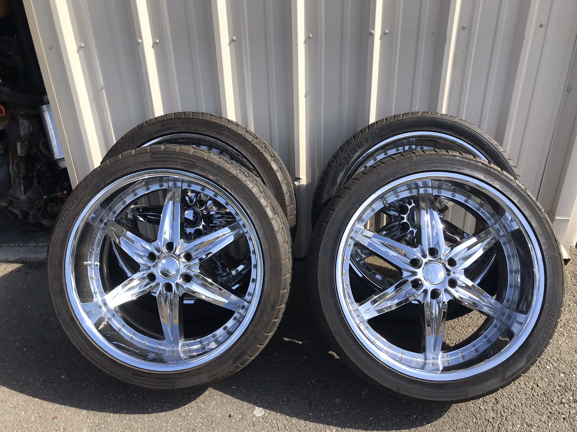 NICE 24” rims and new tires