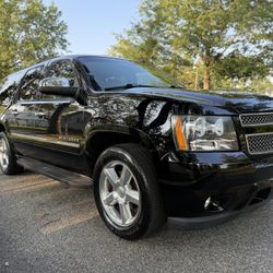 Chevy Suburban LTZ 2014