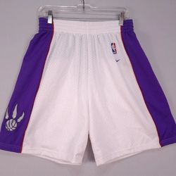 New Nike Men's Shorts Toronto Raptors Size L Throwback Early 2000's Vince Carter Large STAINED Classic Deadstock DS Mitchell & Ness Swingman  