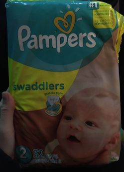 Size 2 diapers swaddlers pampers