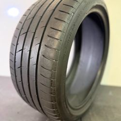 V642  265 35 19 94Y  Bridgestone Potenza S001L  One Used Tire 85% Life 