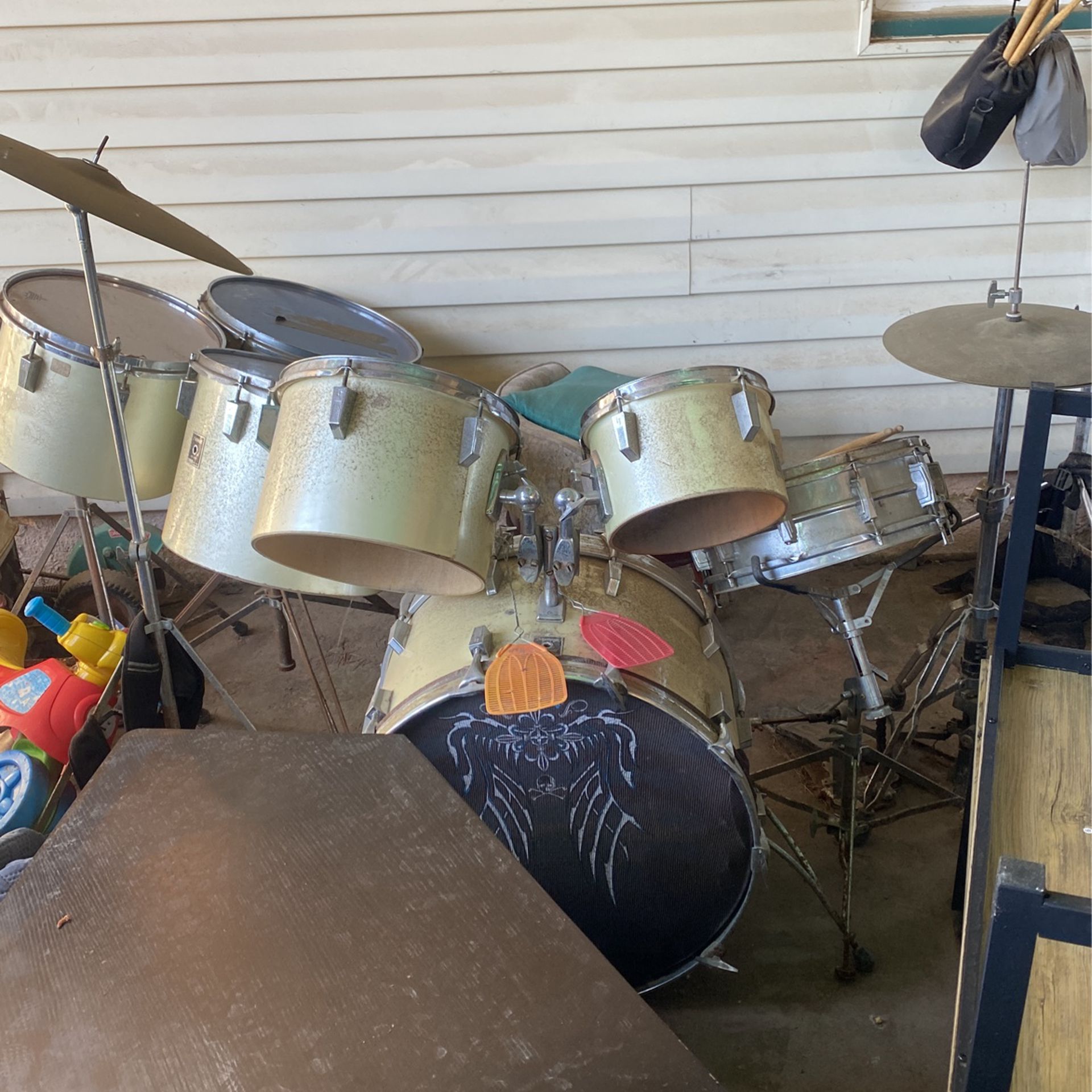 Sonor 9 Piece Drum set 