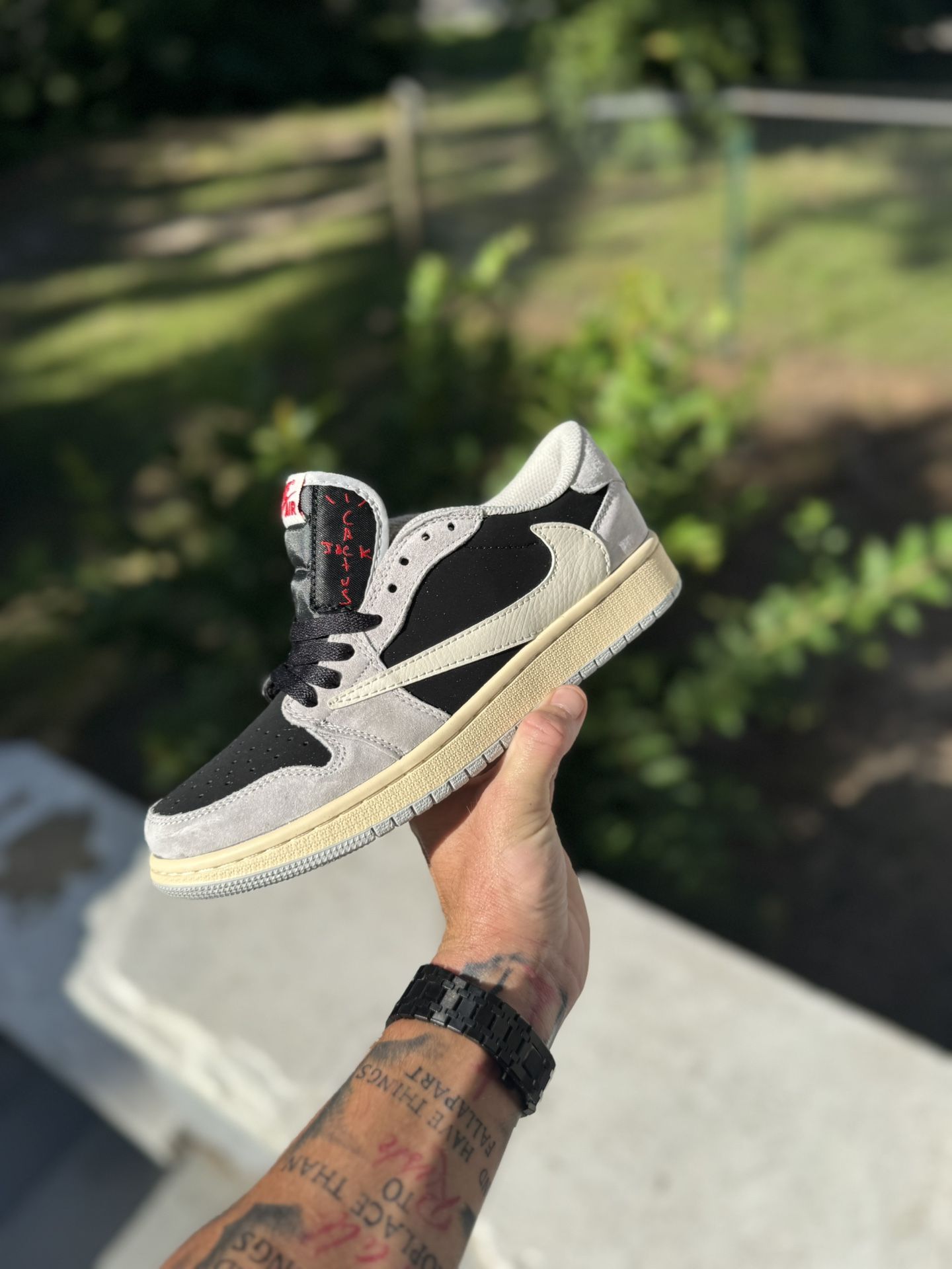 Sample Pair Of Travis Scott’s Air Jordan 1 Low Size 8.5