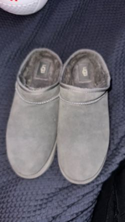 Gray uggs