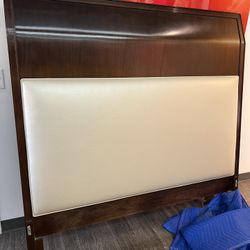 Baker Furniture Bed frame