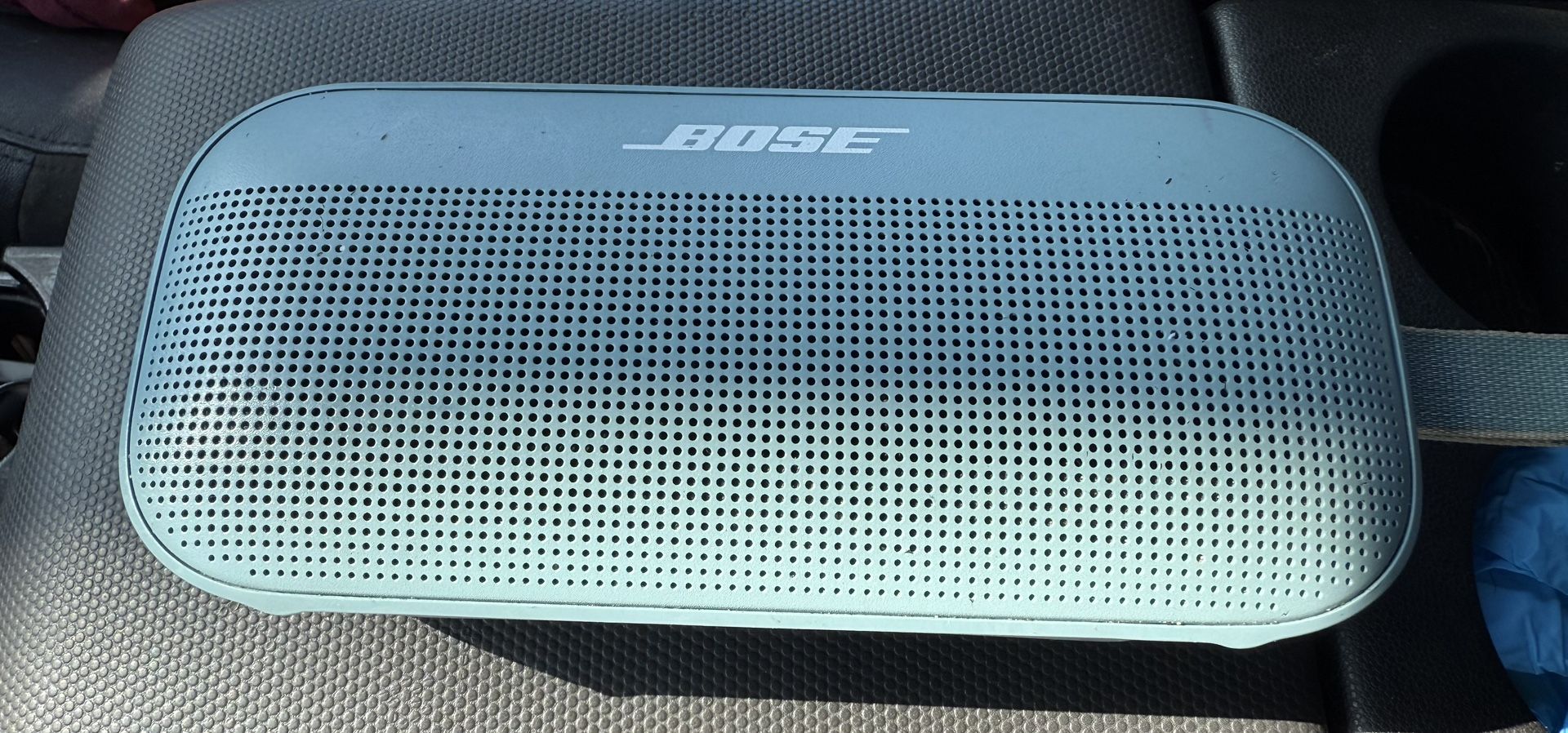 Bose SoundFlex Speaker