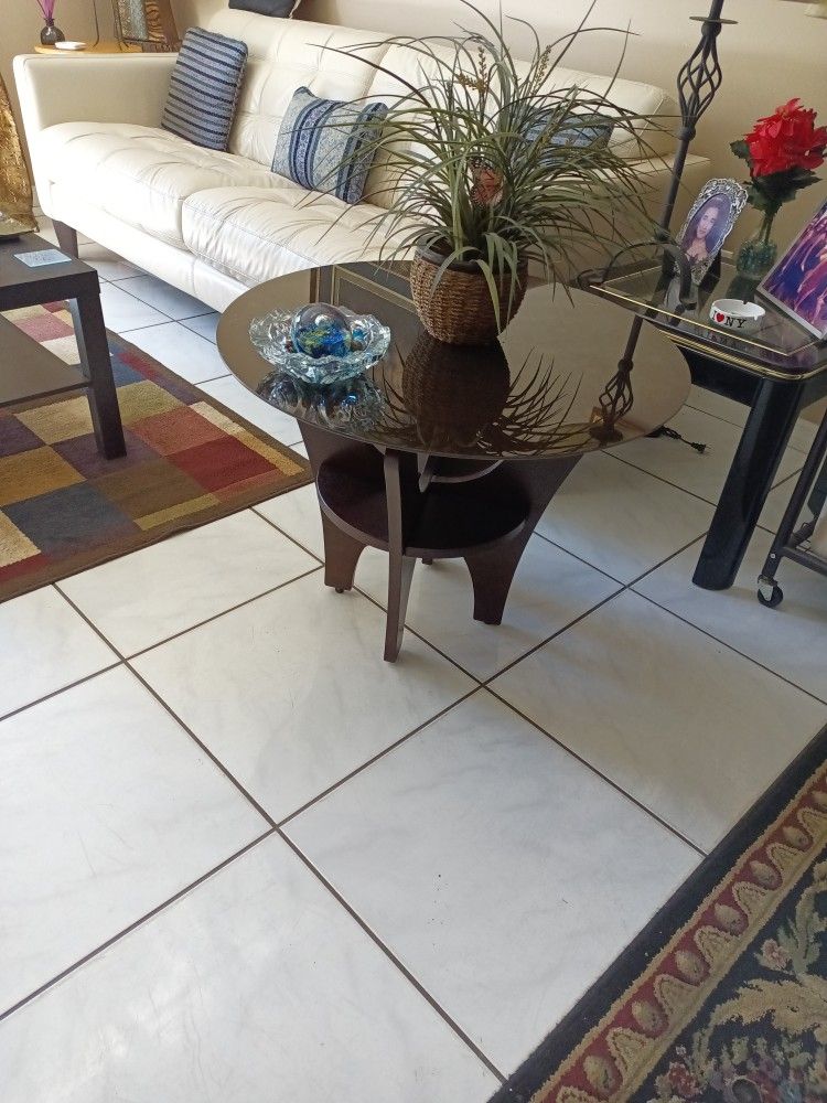 Coffee Table Or Side Table Nice Brown Color $15