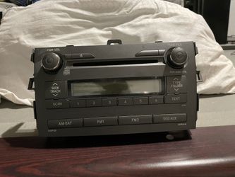 Auto CD Player With Radio