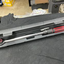 Pm 1/2 Torque Wrench New Never Used