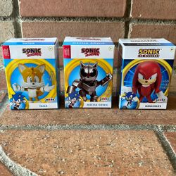 Tails, Mecha Sonic, And Knuckles - Jakks Pacific 2.5” Sonic Figures