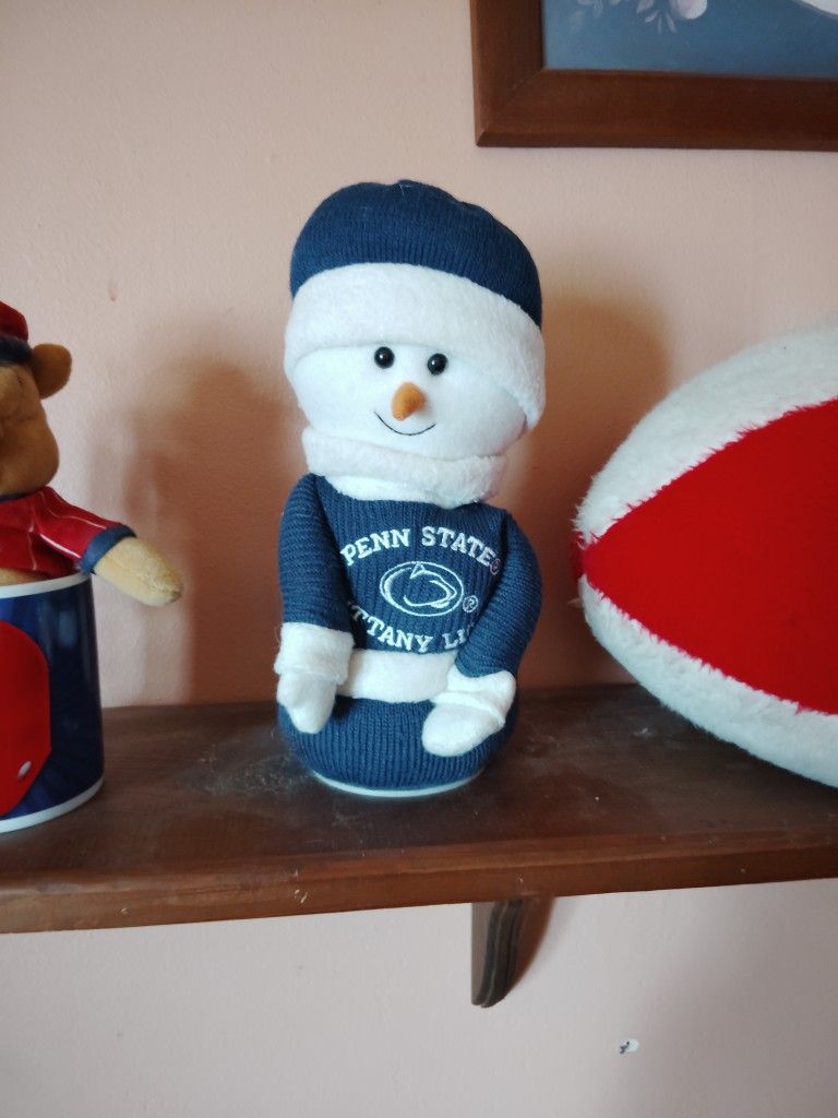 PENN STATE Nittany Lions SNOWMAN 22" plush shelf sitter Takes. Moves And Plays Music