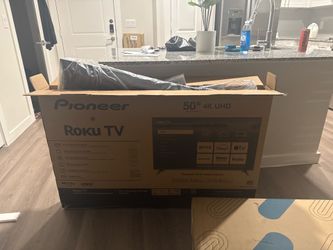 Pioneer 55 in, UHD Roku TV