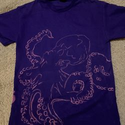 custom-made T-Shirt Bleached 