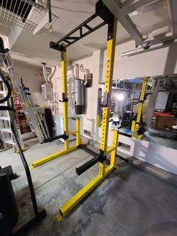 Half rack squat rack bench press pull up bar