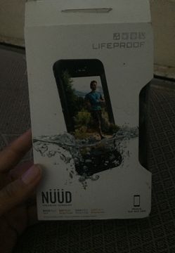 iPhone 6s life proof case