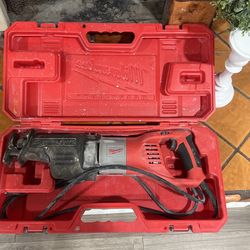 Milwaukee Reciprocat Saw
