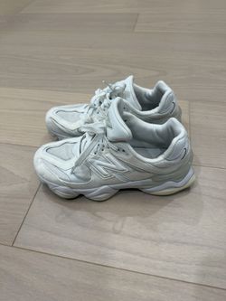 ⚪️ New Balance 9060 – Women’s 7 ⚪️👟