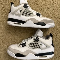 Size 9 (Pre owned, no box) - Air jordan 4 retro military black