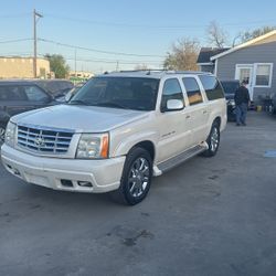 2005 Cadillac Escalade ESV Platinum 
