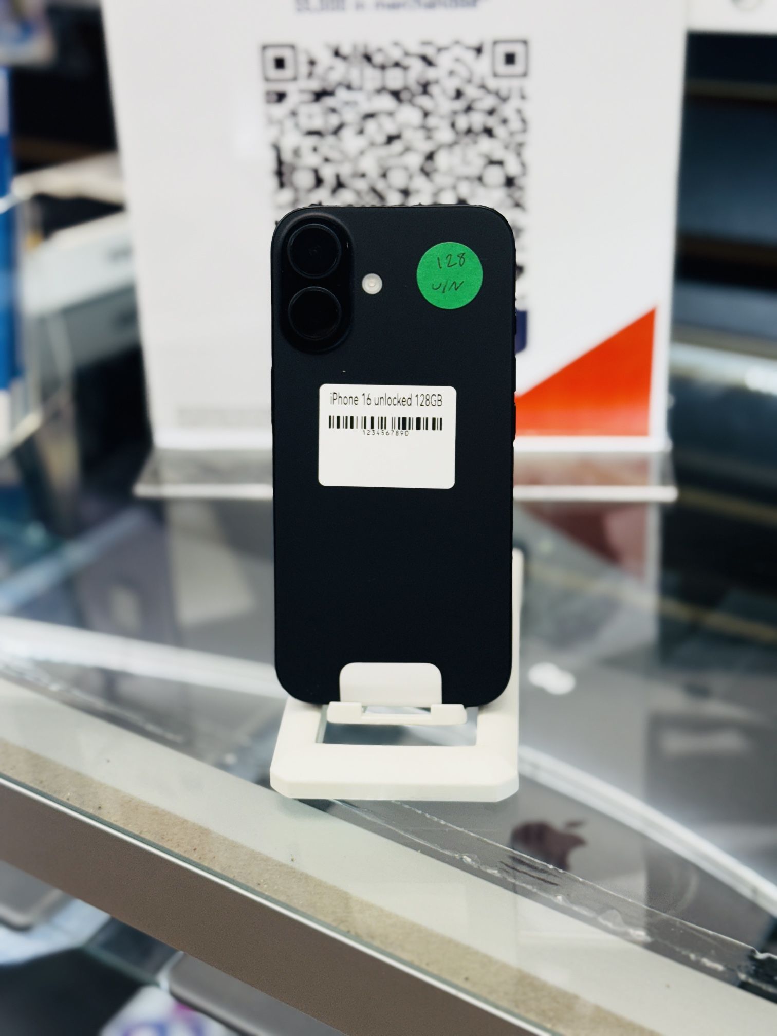 iPhone 16 (Factory Unlocked) 