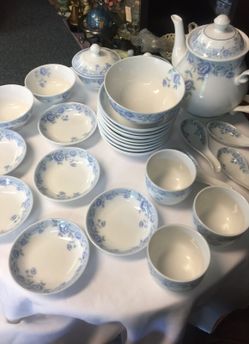 29 pieces of white jade porcelain china set by cheng's