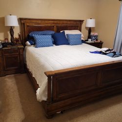 Bedroom set