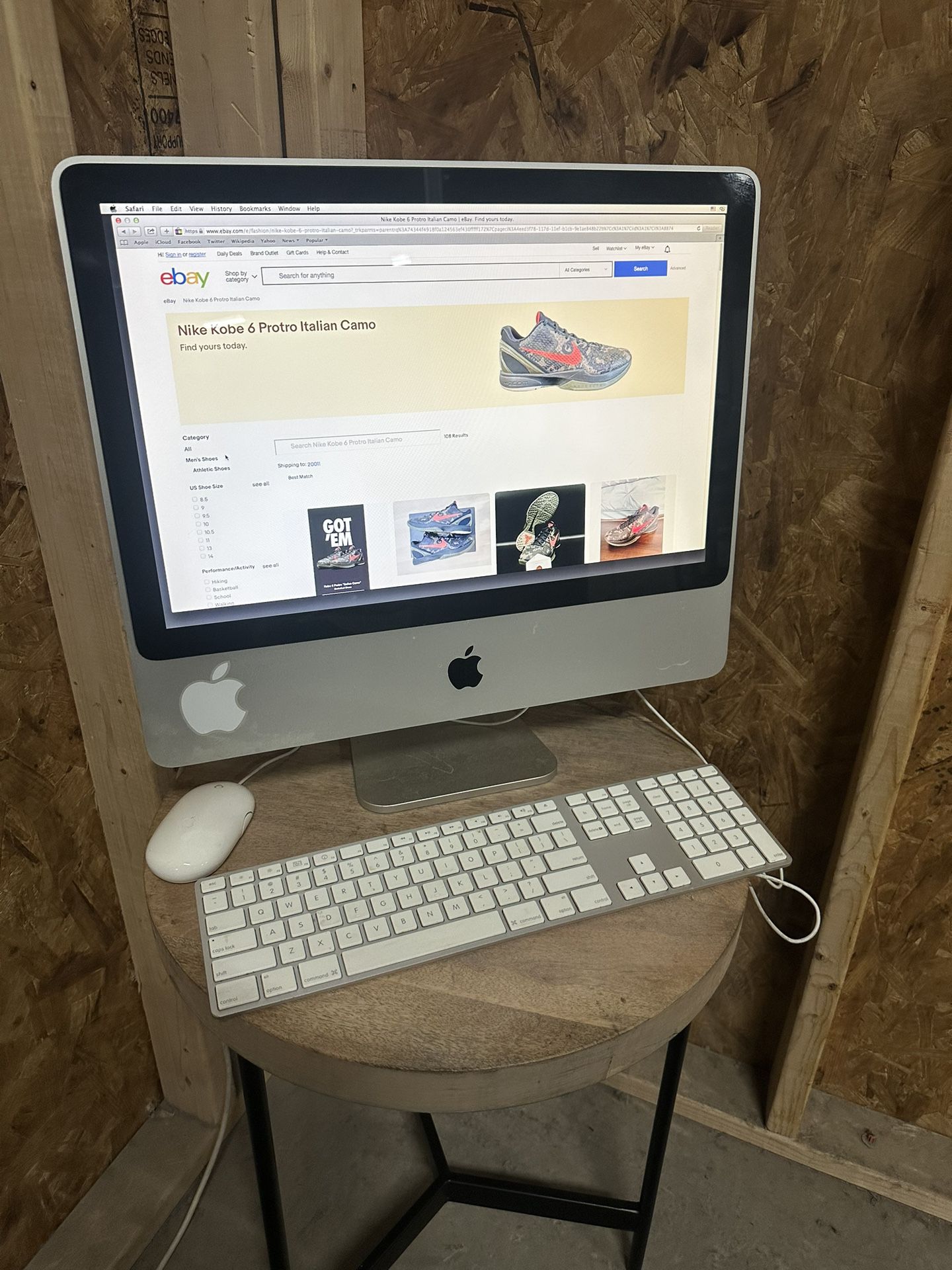 Apple iMac Computer W/Keyboard & Mouse (Read Description Below)