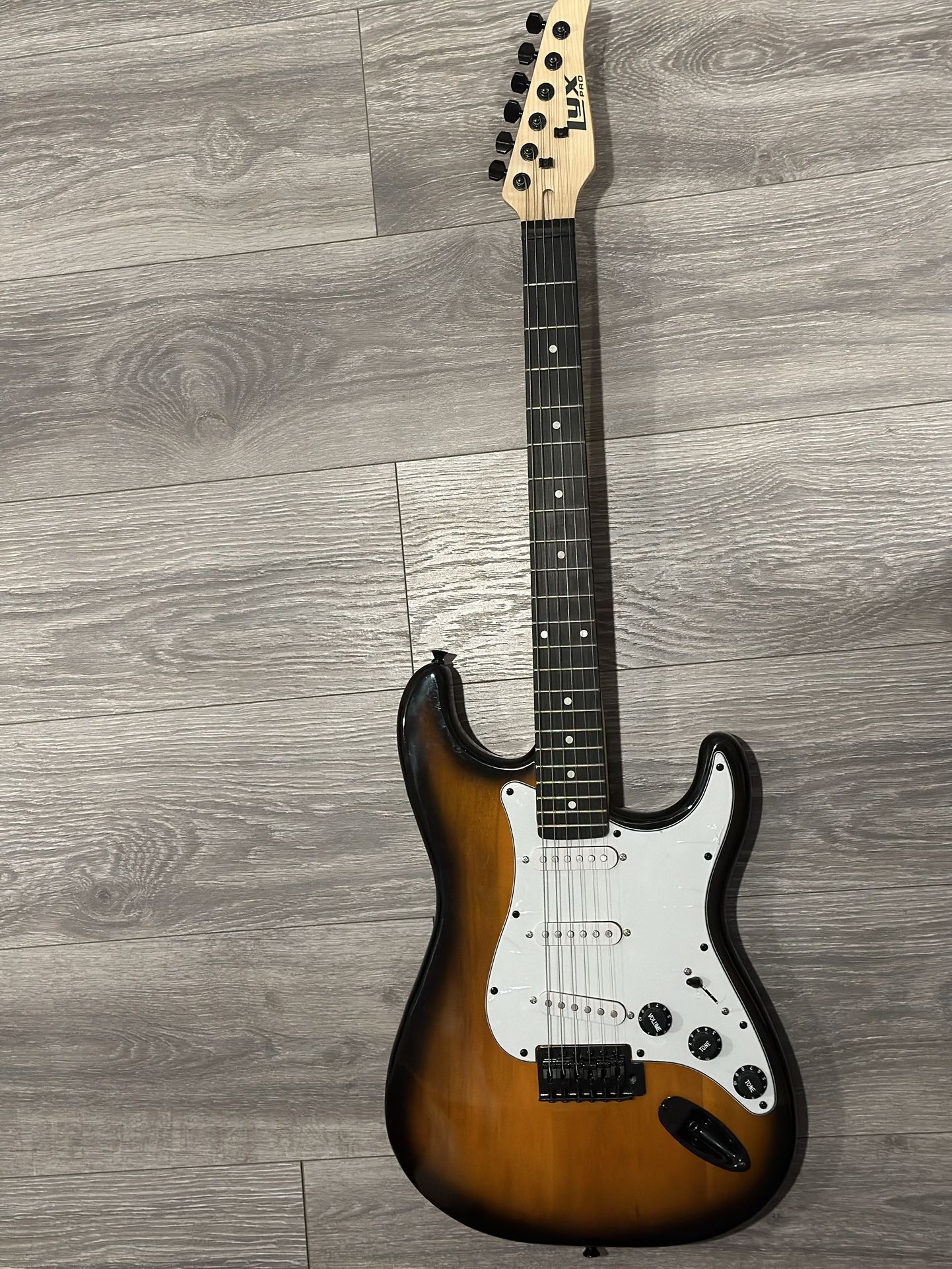 Lyx Pro Beginners Guitar 