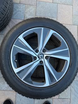 Lexus OEM Alloy Wheel with Tire