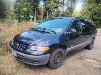 1999 Plymouth Grand Voyager